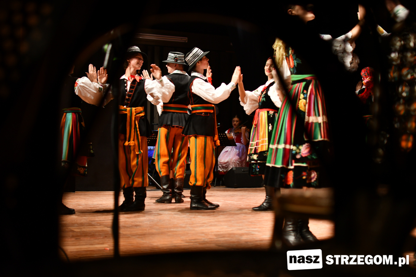 „Kostrzanie” świętowali złoty jubileusz – 50 lat tańca, muzyki i tradycji [FOTO] 